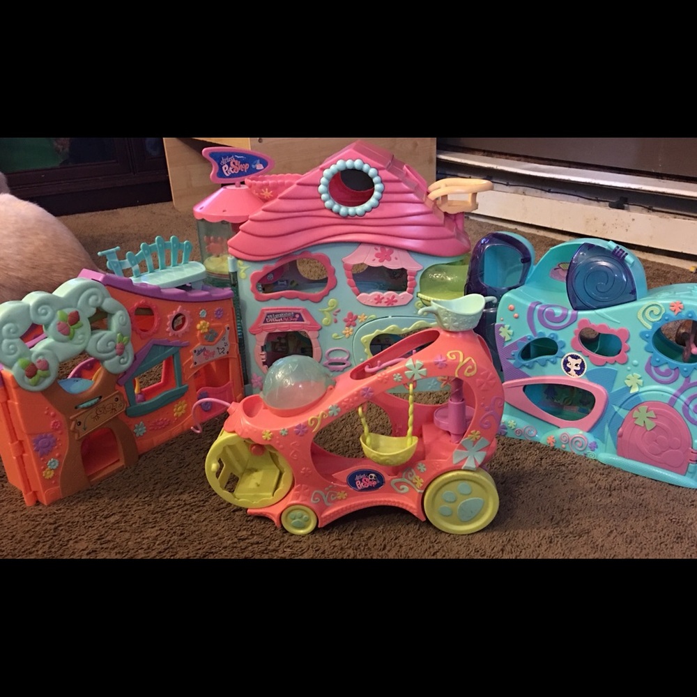 Littlest Pet Shop Houses